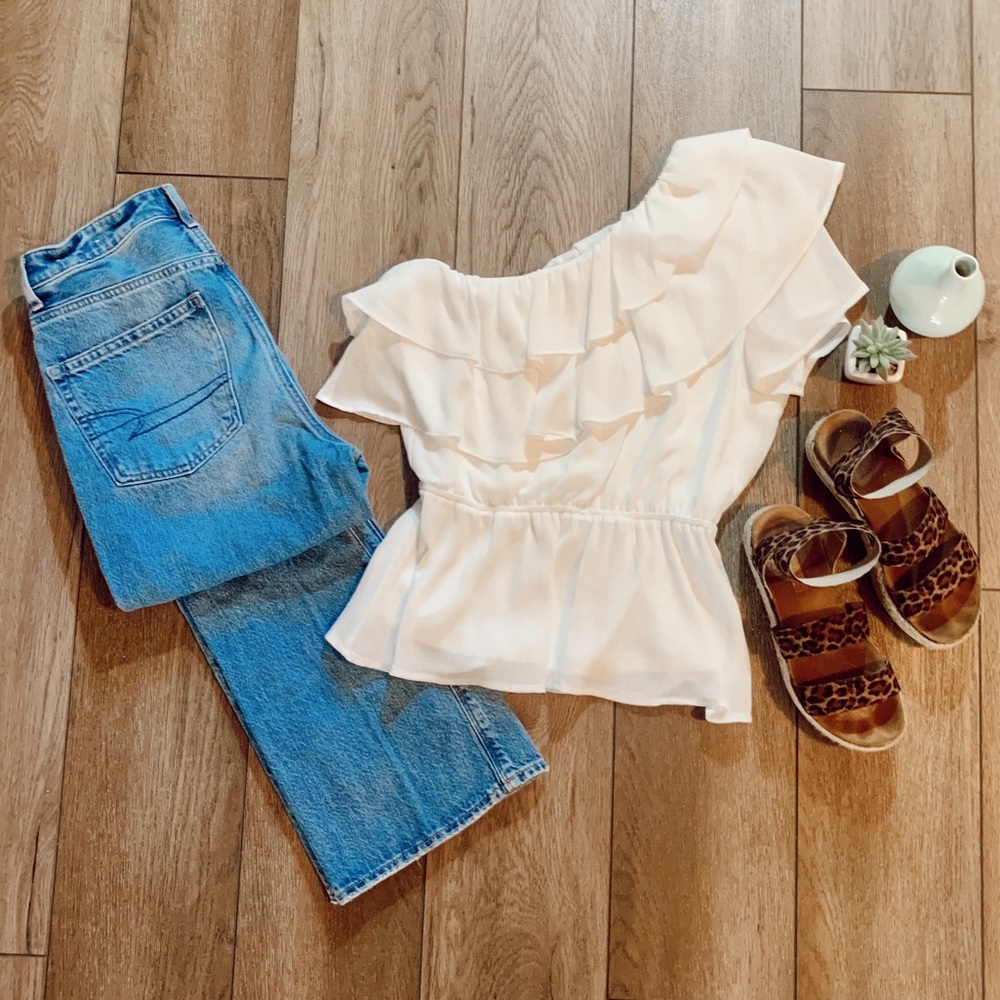 Promesa ruffled one-shoulder top